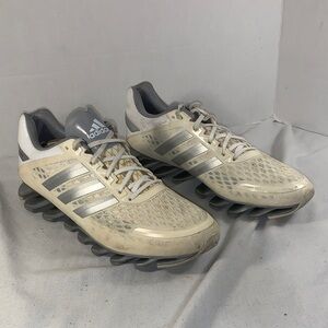 Adidas Men's Springblade Razor Cream/Silver Athletic Shoes